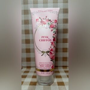 NEW B&BW💕 Pink Chiffon Ultimate Hydration Body Cream•48 hr moisture